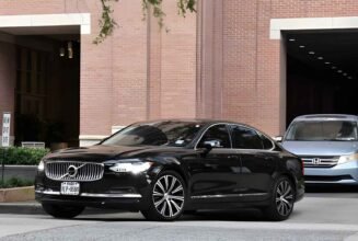 Choose a black car service near me for punctual pickups, polished vehicles, and professional chauffeurs. Travel in comfort—reserve today.